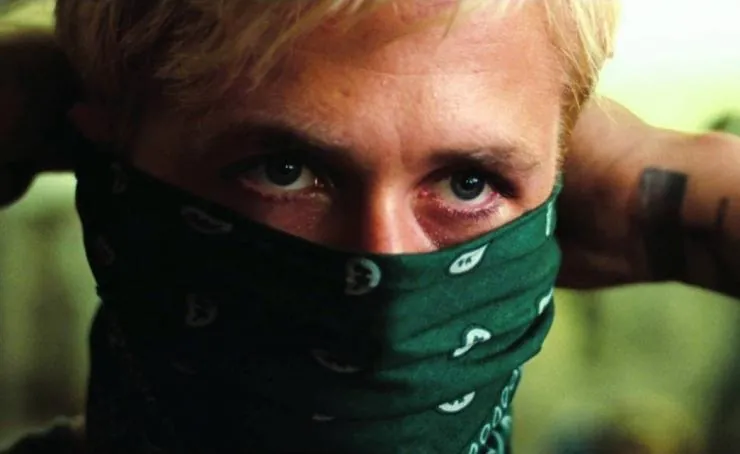 Место под соснами (2012) в хорошем качестве смотреть онлайн Место под соснами (2012) фильм в хорошем качестве смотреть онлайн