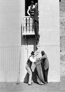 Люмьеры! (2016) в хорошем качестве смотреть онлайн Люмьеры! (2016) фильм в хорошем качестве смотреть онлайн