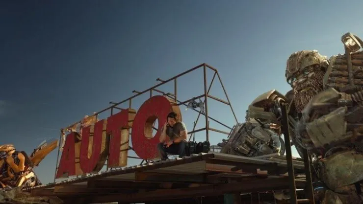 Трансформеры: Последний рыцарь (2017) смотреть онлайн бесплатно Трансформеры: Последний рыцарь (2017) фильм смотреть онлайн бесплатно