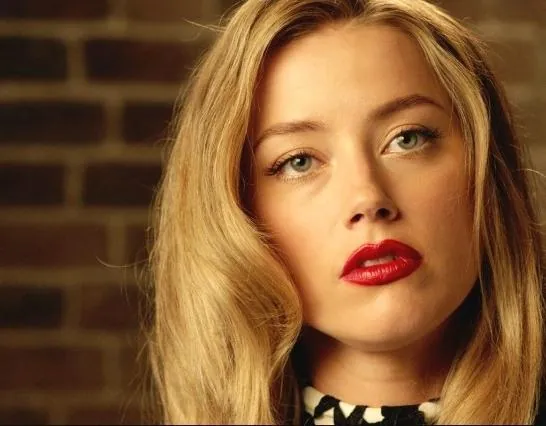 Лондонские поля (2018) в хорошем качестве смотреть онлайн Лондонские поля (2018) фильм в хорошем качестве смотреть онлайн