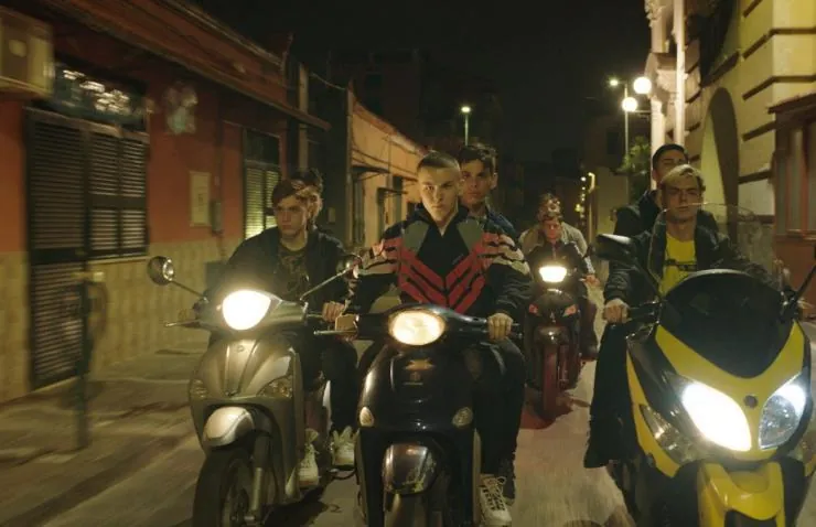 Пираньи Неаполя (2019) в хорошем качестве смотреть онлайн Пираньи Неаполя (2019) фильм в хорошем качестве смотреть онлайн