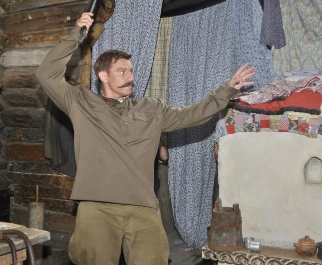 Убить Дрозда (2012) 1 сезон 1-1,2,3,4 серия в хорошем качестве смотреть онлайн Убить Дрозда (2012) сериал 1-1,2,3,4 серию 1 сезона в хорошем качестве смотреть онлайн