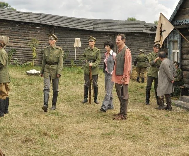 Убить Дрозда (2012) 1 сезон 1-1,2,3,4 серия смотреть онлайн Убить Дрозда (2012) сериал 1-1,2,3,4 серию 1 сезона смотреть онлайн