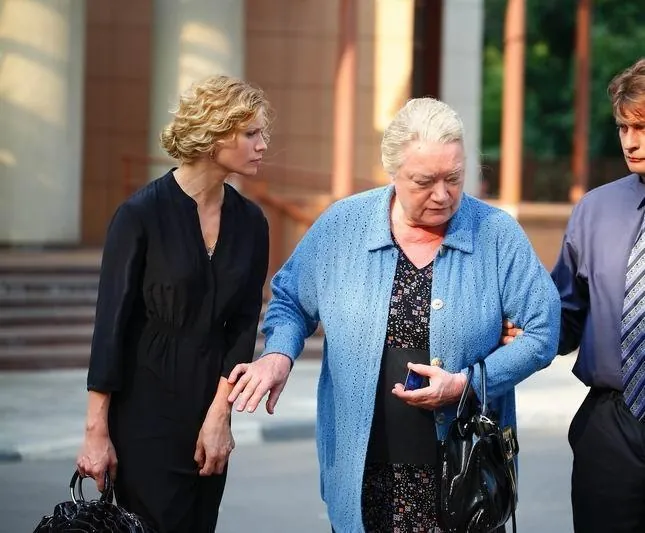 Пилот международных авиалиний (2011) 1 сезон 1-14,15,16 серия смотреть онлайн Пилот международных авиалиний (2011) сериал 1-14,15,16 серию 1 сезона смотреть онлайн