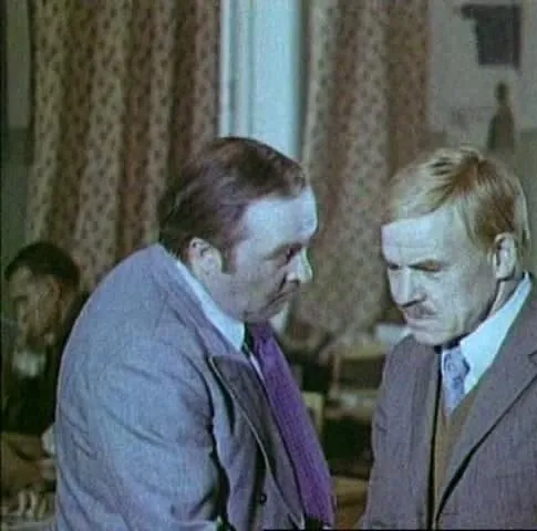 Почти смешная история (1977) смотреть онлайн Почти смешная история (1977) сериал смотреть онлайн