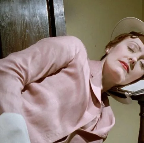 Пуаро (1989) 1-13 сезон 1-1,2,3,4,5 серия в хорошем качестве смотреть онлайн Пуаро (1989) сериал 1-1,2,3,4,5 серию 1-13 сезона в хорошем качестве смотреть онлайн