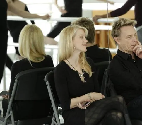 Плоть и кости (2015) 1 сезон 1-6,7,8 серия смотреть онлайн бесплатно Плоть и кости (2015) сериал 1-6,7,8 серию 1 сезона смотреть онлайн бесплатно