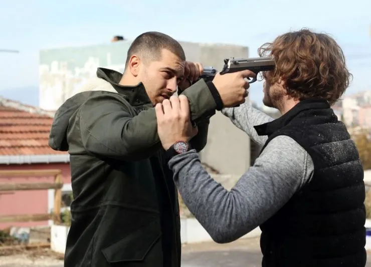 Внутри (2016) 1 сезон 1-112,113,114 серия смотреть онлайн Внутри (2016) сериал 1-112,113,114 серию 1 сезона смотреть онлайн