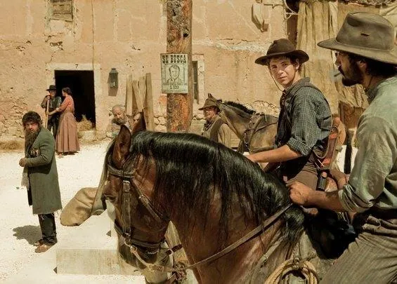 Земля волков (2010) 1-3 сезон 1-14,15,16 серия в хорошем качестве смотреть онлайн Земля волков (2010) сериал 1-14,15,16 серию 1-3 сезона в хорошем качестве смотреть онлайн