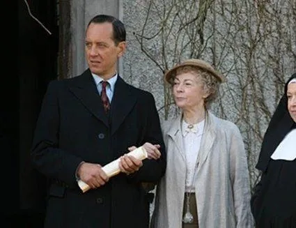 Мисс Марпл Агаты Кристи (2004) 1-6 сезон 1-1,2,3 серия смотреть онлайн Мисс Марпл Агаты Кристи (2004) сериал 1-1,2,3 серию 1-6 сезона смотреть онлайн