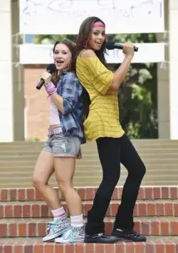 Университет (2007) смотреть онлайн Университет (2007) сериал смотреть онлайн