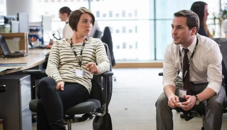 По долгу службы (2012) смотреть онлайн По долгу службы (2012) сериал смотреть онлайн