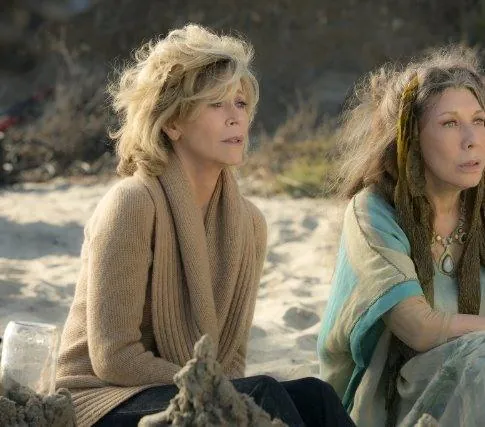 Грейс и Фрэнки (2015) 1-7 сезон 1-1,2,3,4 серия в хорошем качестве смотреть онлайн Грейс и Фрэнки (2015) сериал 1-1,2,3,4 серию 1-7 сезона в хорошем качестве смотреть онлайн