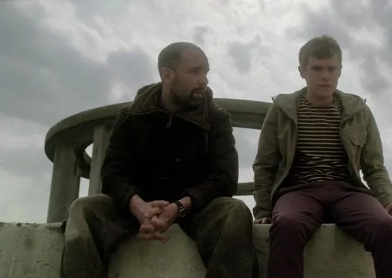 Призраки (2011) 1 сезон 1-4,5,6 серия в хорошем качестве смотреть онлайн Призраки (2011) сериал 1-4,5,6 серию 1 сезона в хорошем качестве смотреть онлайн