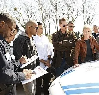 Преследование (2010) в хорошем качестве смотреть онлайн Преследование (2010) сериал в хорошем качестве смотреть онлайн