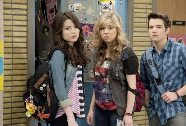 АйКарли (2007) смотреть онлайн АйКарли (2007) сериал смотреть онлайн