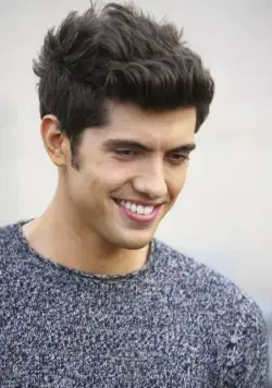 Популярна и влюблена (2017) смотреть онлайн бесплатно Популярна и влюблена (2017) сериал смотреть онлайн бесплатно