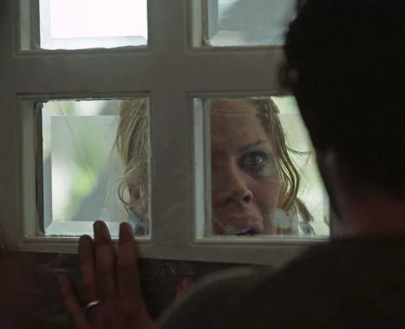 У твоего порога (2006) в хорошем качестве смотреть онлайн У твоего порога (2006) фильм в хорошем качестве смотреть онлайн