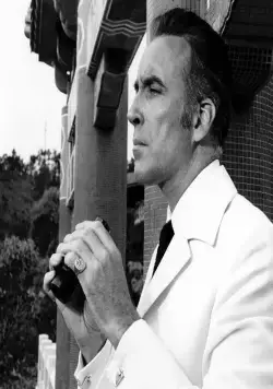 Человек с золотым пистолетом (1974) смотреть онлайн Человек с золотым пистолетом (1974) фильм смотреть онлайн