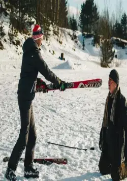 Трое в лифте, не считая собаки (2017) в хорошем качестве смотреть онлайн Трое в лифте, не считая собаки (2017) фильм в хорошем качестве смотреть онлайн