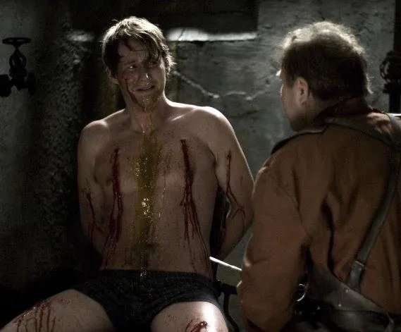 Хостел (2005) в хорошем качестве смотреть онлайн Хостел (2005) фильм в хорошем качестве смотреть онлайн