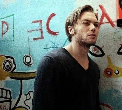 Под сахарной пудрой (2008) смотреть онлайн бесплатно Под сахарной пудрой (2008) фильм смотреть онлайн бесплатно