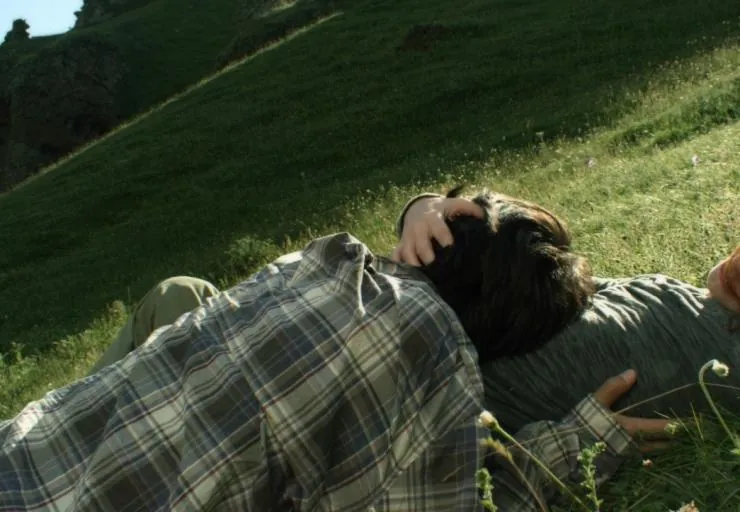 Самая одинокая планета (2011) смотреть онлайн бесплатно Самая одинокая планета (2011) фильм смотреть онлайн бесплатно