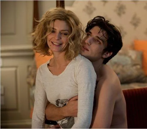 Возлюбленные (2011) в хорошем качестве смотреть онлайн Возлюбленные (2011) фильм в хорошем качестве смотреть онлайн