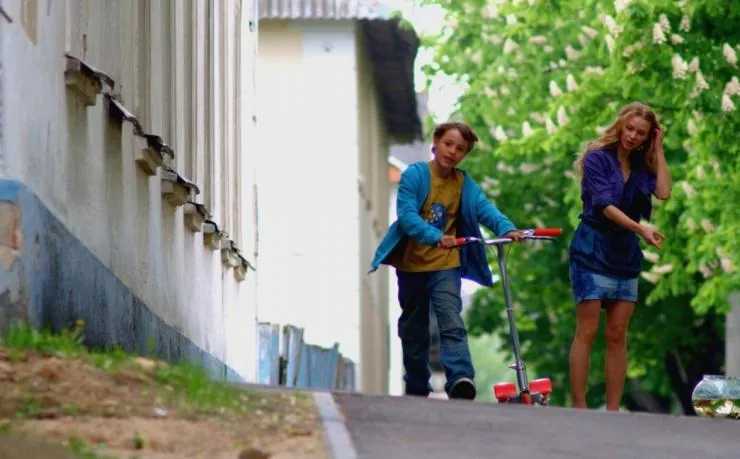 За тобой (2011) смотреть онлайн бесплатно За тобой (2011) фильм смотреть онлайн бесплатно