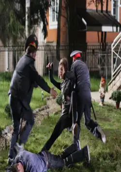 Вдребезги (2011) в хорошем качестве смотреть онлайн Вдребезги (2011) фильм в хорошем качестве смотреть онлайн