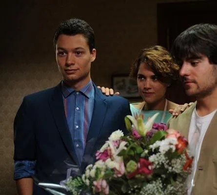 Этюды втроем (2009) в хорошем качестве смотреть онлайн Этюды втроем (2009) фильм в хорошем качестве смотреть онлайн