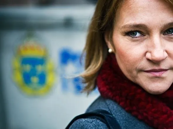 Девушка, которая взрывала воздушные замки (2009) в хорошем качестве смотреть онлайн Девушка, которая взрывала воздушные замки (2009) фильм в хорошем качестве смотреть онлайн