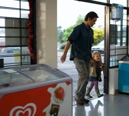 После водопада (2010) в хорошем качестве смотреть онлайн После водопада (2010) фильм в хорошем качестве смотреть онлайн