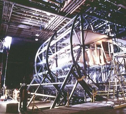 Турбулентность (1997) в хорошем качестве смотреть онлайн Турбулентность (1997) фильм в хорошем качестве смотреть онлайн