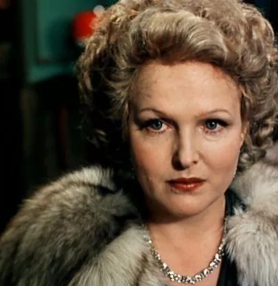 Ищите женщину (1982) в хорошем качестве смотреть онлайн Ищите женщину (1982) фильм в хорошем качестве смотреть онлайн