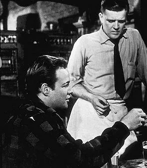 В порту (1954) смотреть онлайн В порту (1954) фильм смотреть онлайн