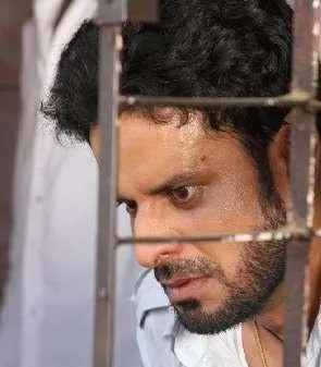 Взаперти (2009) смотреть онлайн Взаперти (2009) фильм смотреть онлайн