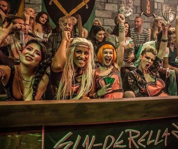 Амстердам (2016) в хорошем качестве смотреть онлайн Амстердам (2016) фильм в хорошем качестве смотреть онлайн