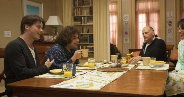 Мы и они (2013) смотреть онлайн бесплатно Мы и они (2013) сериал смотреть онлайн бесплатно