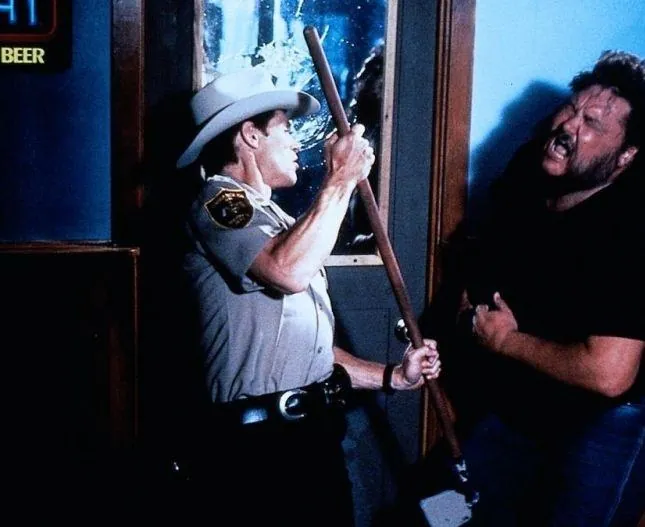 Белые пески (1992) в хорошем качестве смотреть онлайн Белые пески (1992) фильм в хорошем качестве смотреть онлайн