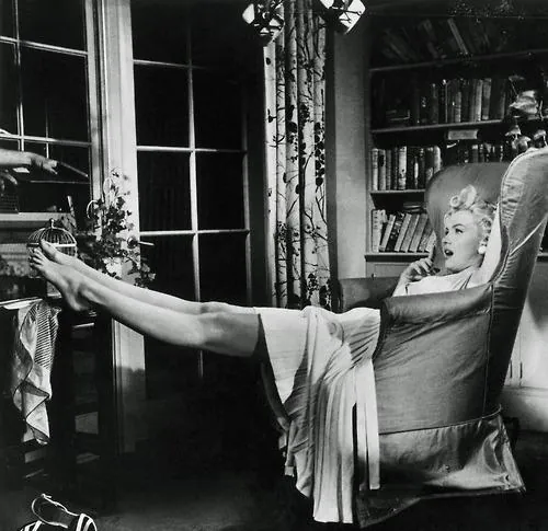 Зуд седьмого года (1955) смотреть онлайн Зуд седьмого года (1955) фильм смотреть онлайн