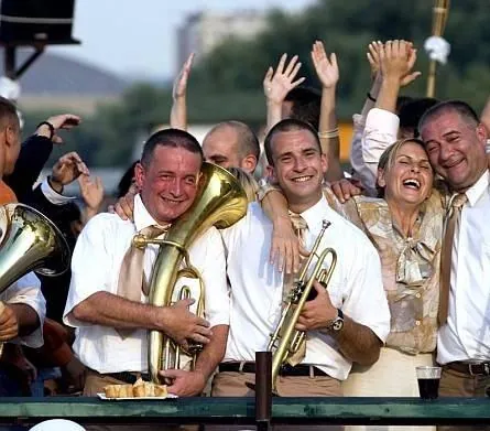 Буча в Гуче (2006) смотреть онлайн бесплатно Буча в Гуче (2006) фильм смотреть онлайн бесплатно