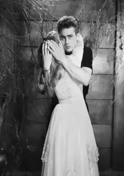 К востоку от рая (1955) смотреть онлайн бесплатно К востоку от рая (1955) фильм смотреть онлайн бесплатно