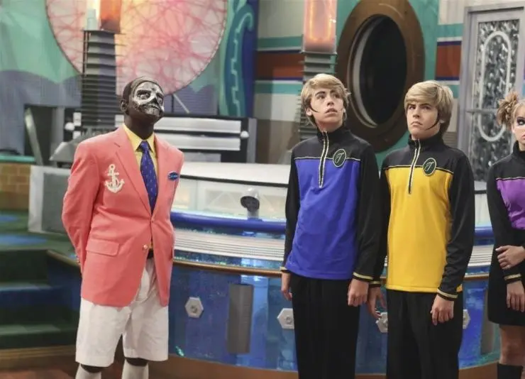 Всё тип-топ, или Жизнь на палубе (2008) смотреть онлайн Всё тип-топ, или Жизнь на палубе (2008) сериал смотреть онлайн