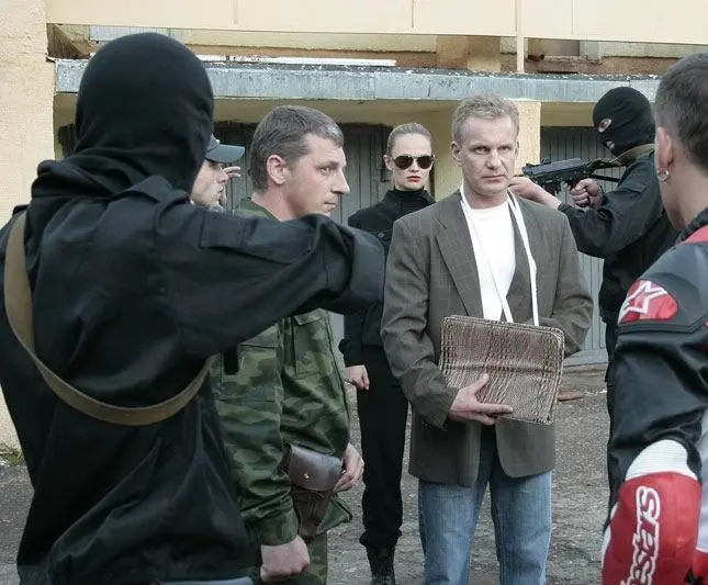 Захватчики (2009) 1 сезон 1-14,15,16 серия смотреть онлайн Захватчики (2009) сериал 1-14,15,16 серию 1 сезона смотреть онлайн