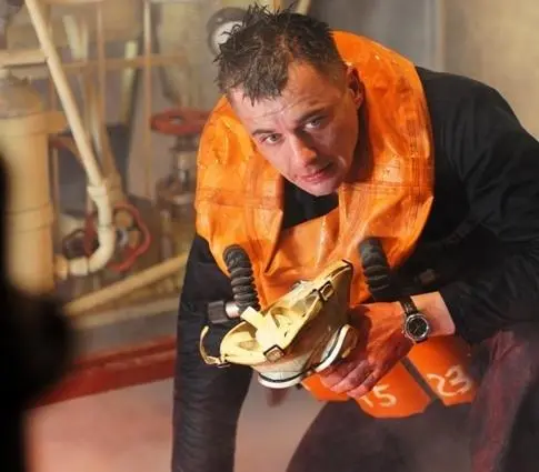 Робинзон (2010) смотреть онлайн Робинзон (2010) сериал смотреть онлайн