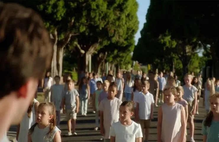 Конец детства (2015) 1 сезон 1-1,2,3 серия смотреть онлайн Конец детства (2015) сериал 1-1,2,3 серию 1 сезона смотреть онлайн