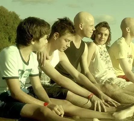 Красные браслеты (2016) 1 сезон 1-10,11,12 серия смотреть онлайн Красные браслеты (2016) сериал 1-10,11,12 серию 1 сезона смотреть онлайн