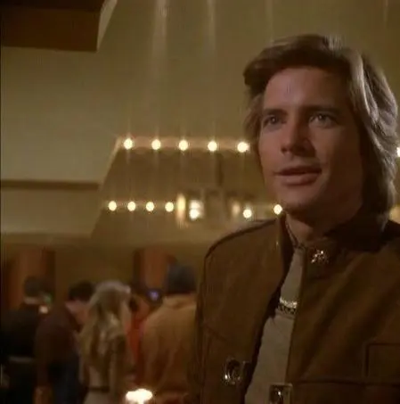 Звездный крейсер Галактика (1978) в хорошем качестве смотреть онлайн Звездный крейсер Галактика (1978) сериал в хорошем качестве смотреть онлайн