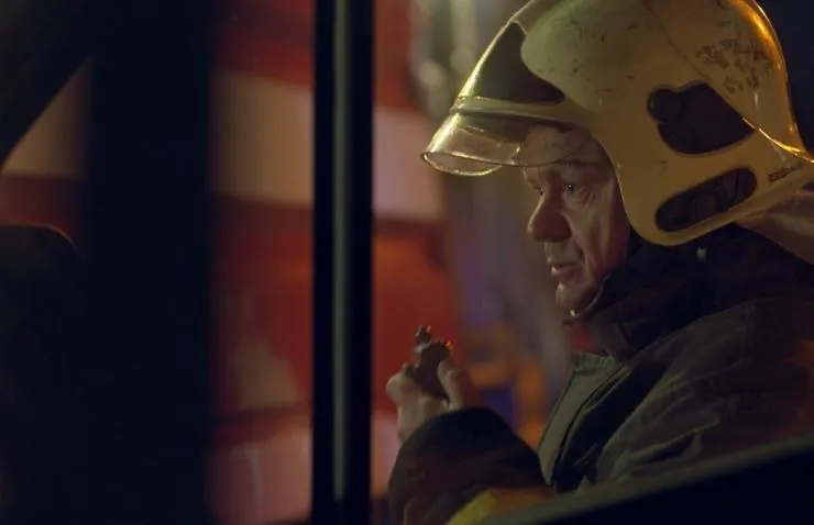 Между двух огней (2014) смотреть онлайн бесплатно Между двух огней (2014) сериал смотреть онлайн бесплатно